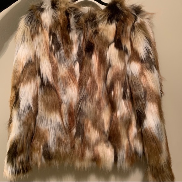 NWOT Tularosa Faux Fur Jacket - Beige/Black - Picture 2 of 5